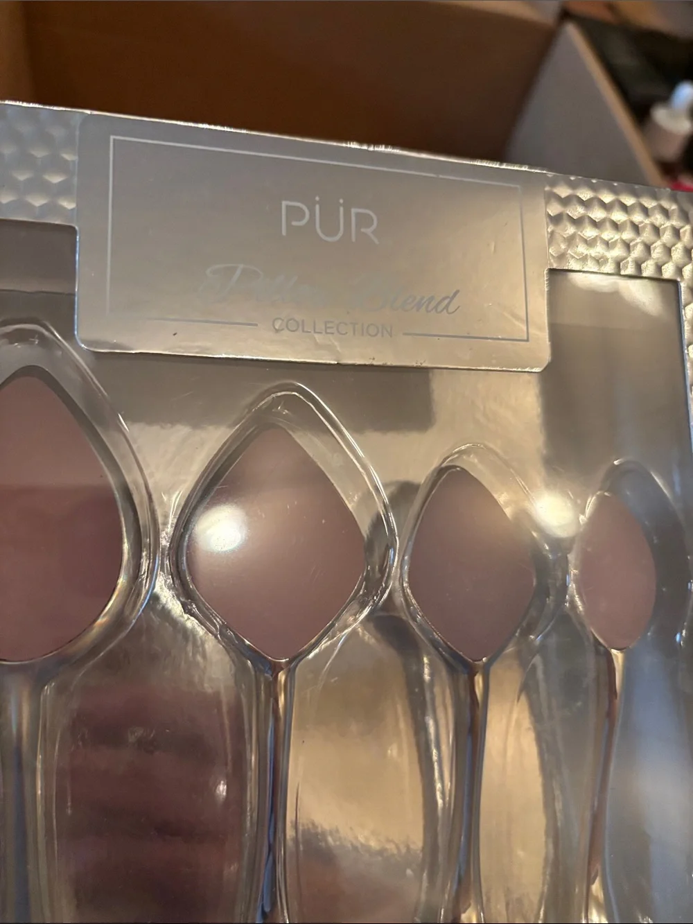 Pur Cosmetics silicone applicator tool